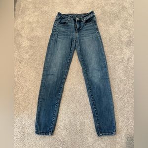Women’s American Eagle Jeans
